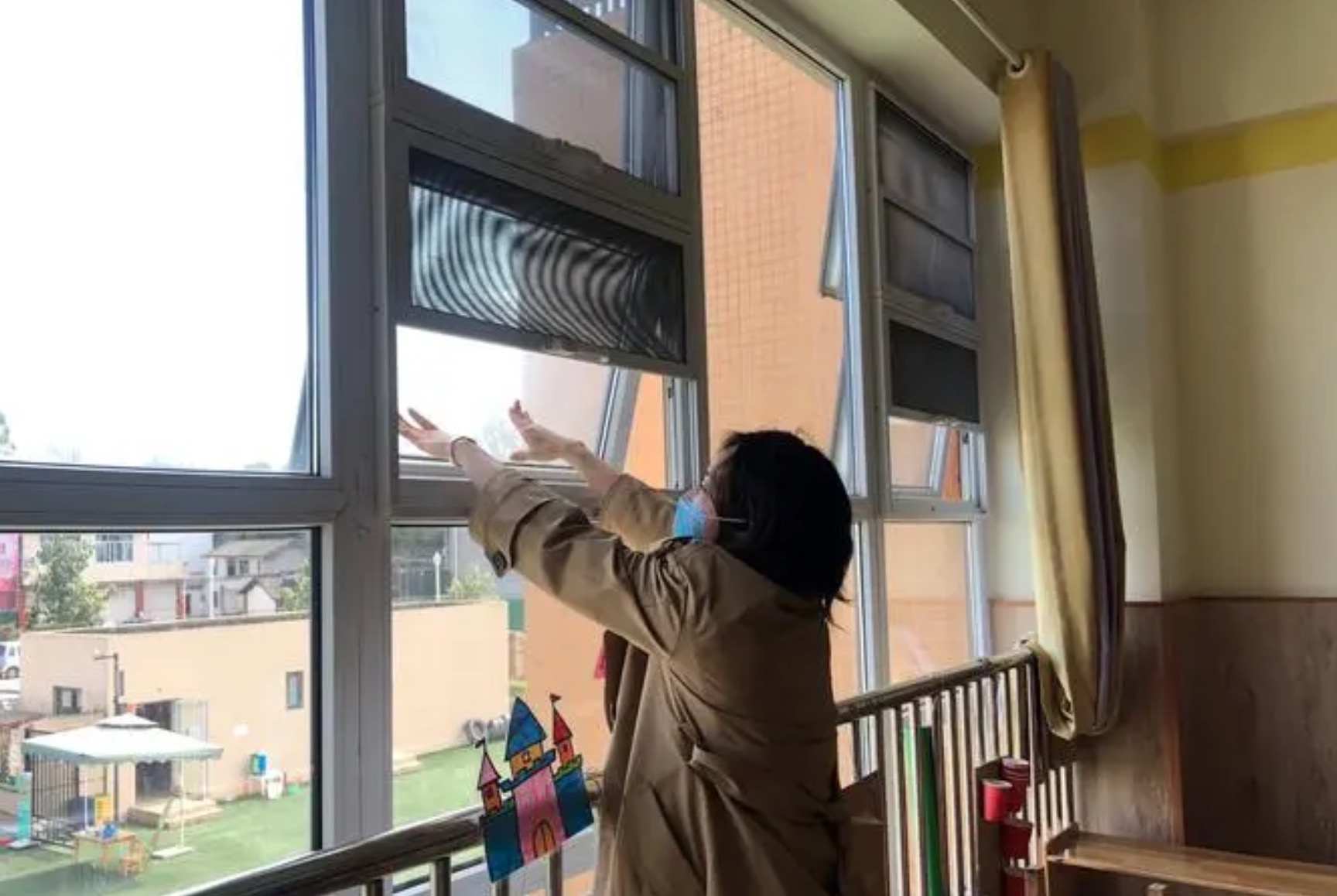 通風(fēng)除甲醛