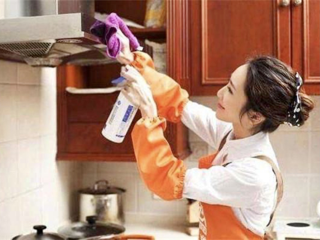 定期對(duì)家電進(jìn)行從內(nèi)而外的清潔